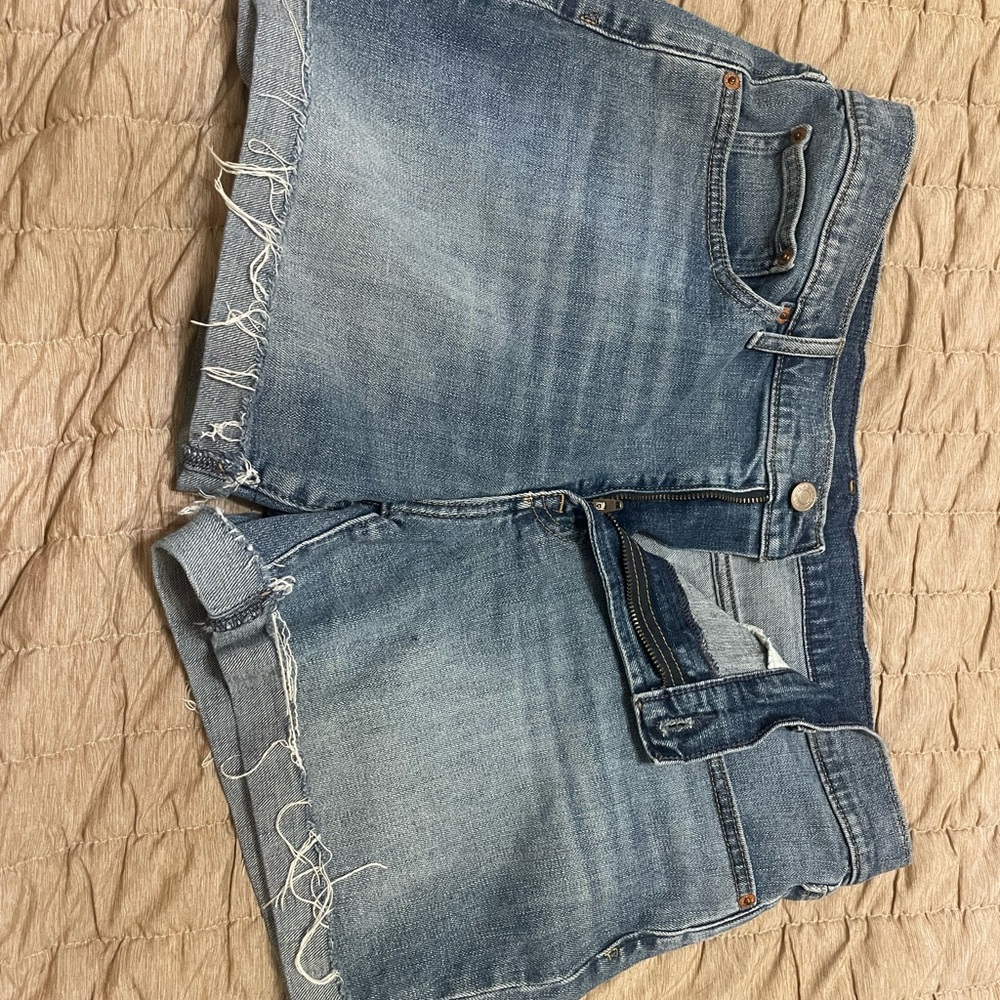 GAP 5” Girlfriend Short Mid-Rise Sz 31/12